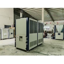 船舶焊接常用冷風(fēng)機(jī)降溫制冷，船艙焊接專(zhuān)用冷風(fēng)機(jī)降溫制冷，船艙焊接常用冷凍機(jī)降溫，船艙焊接采用冷卻機(jī)降溫制冷